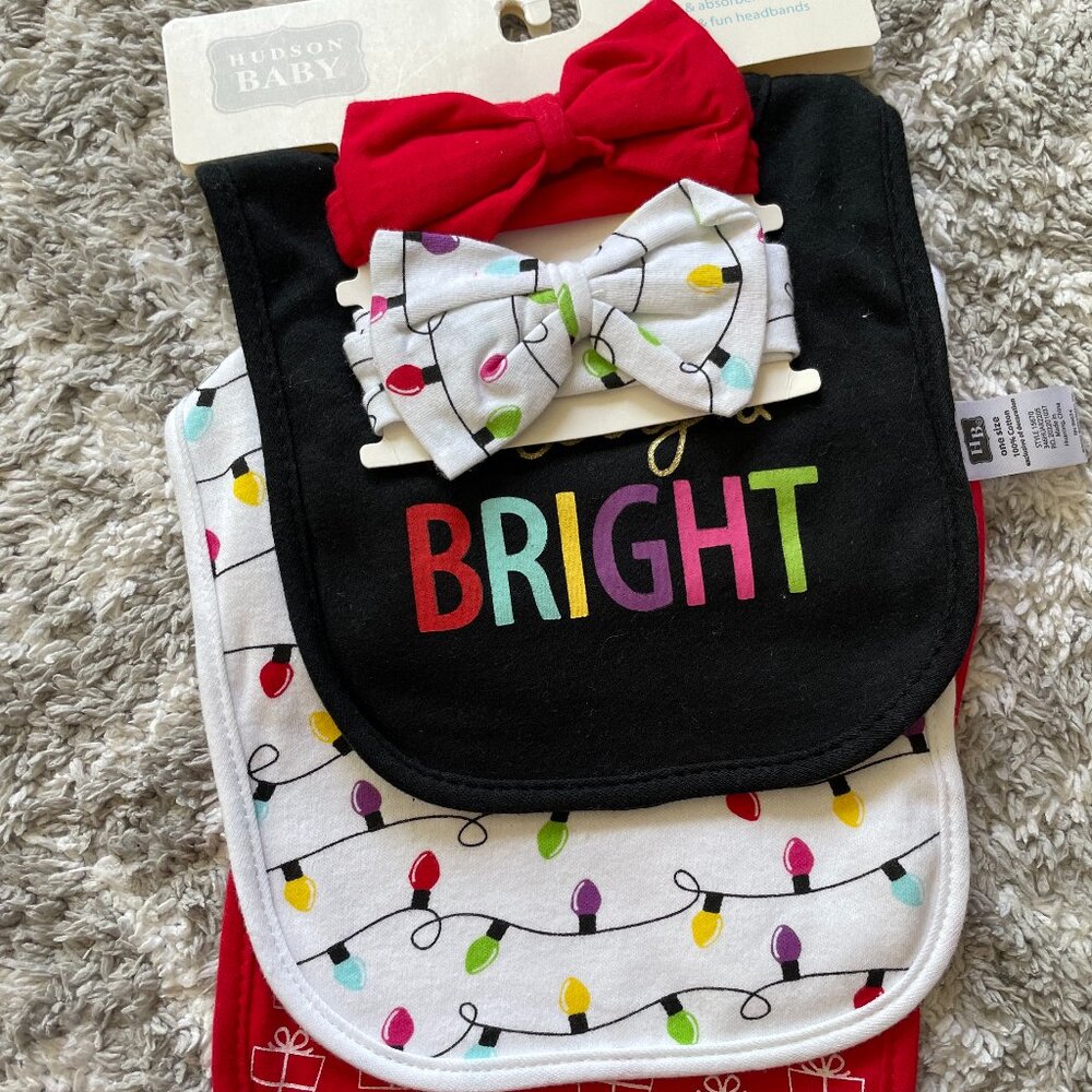 Hudson Baby bow and bib set